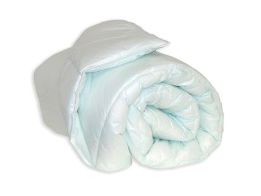 Value Wipe Clean Waterproof Duvet 10.5 Tog- Single